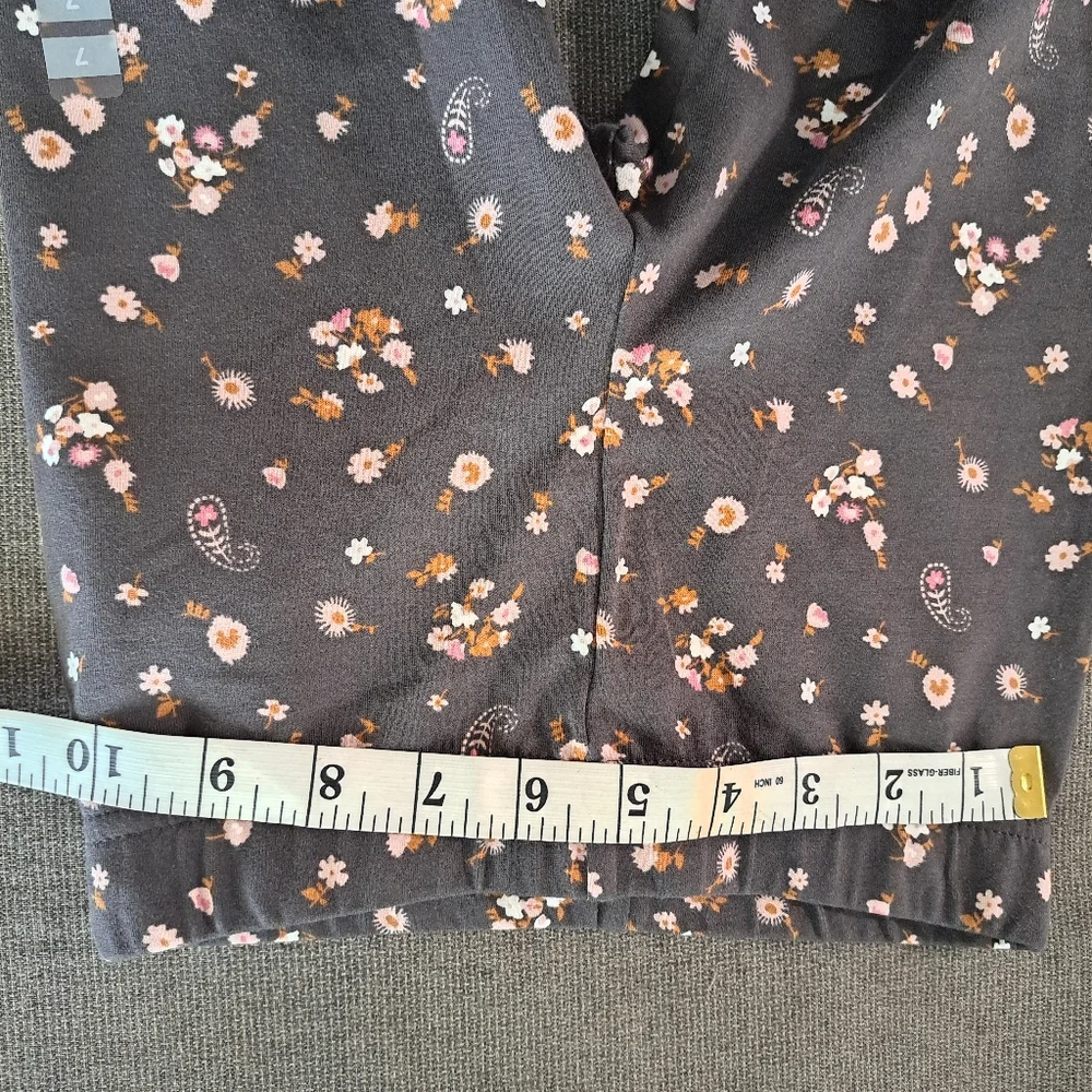 OshKosh Brown Floral Size 7.
